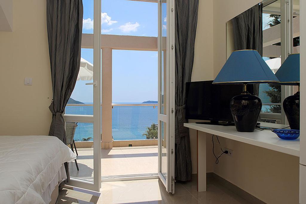 Swiss Residence Montenegro แฮร์เซ็ก-โนวี ภายนอก รูปภาพ
