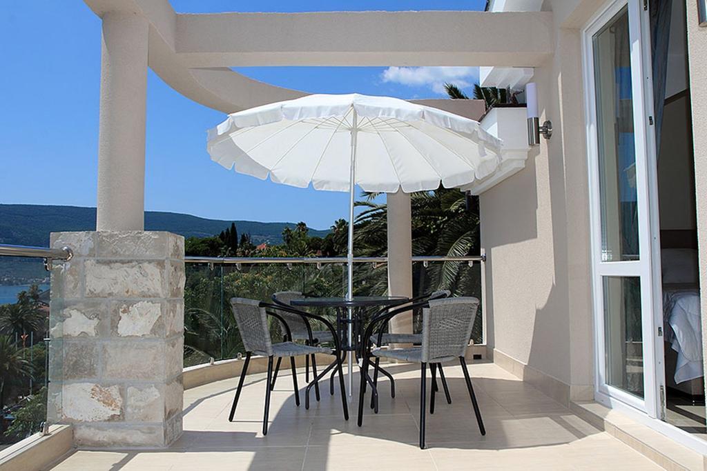 Swiss Residence Montenegro แฮร์เซ็ก-โนวี ภายนอก รูปภาพ