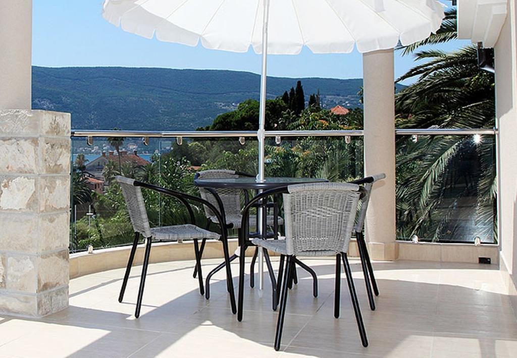 Swiss Residence Montenegro แฮร์เซ็ก-โนวี ภายนอก รูปภาพ