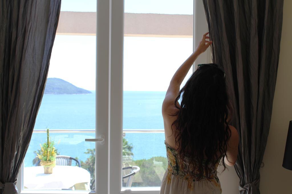 Swiss Residence Montenegro แฮร์เซ็ก-โนวี ภายนอก รูปภาพ